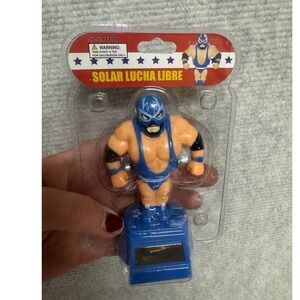 NEW  Solar Powered Lucha Libre Wrestler Dancing Bobble Head Dancer RARE! Blue!
